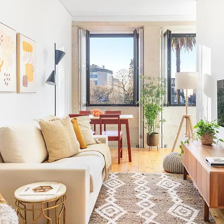 Republica Garden View *